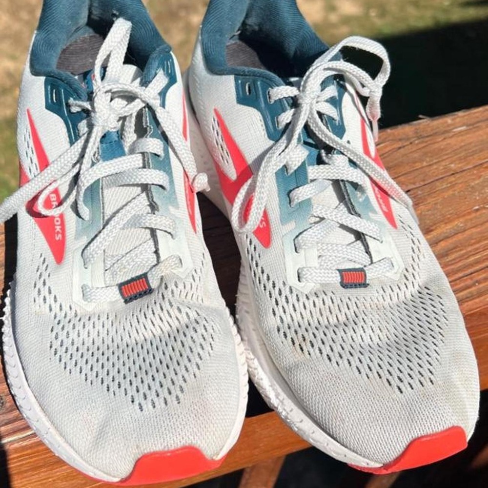 Brooks Launch 8 Womens 9 Gray Blue Orange Running Jog Sneakers 1203451B110
